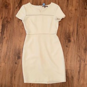 Beautiful cream Halston Heritage dress
